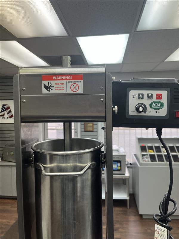 BigBite® Motorized 30lb Sausage Stuffer | LEM