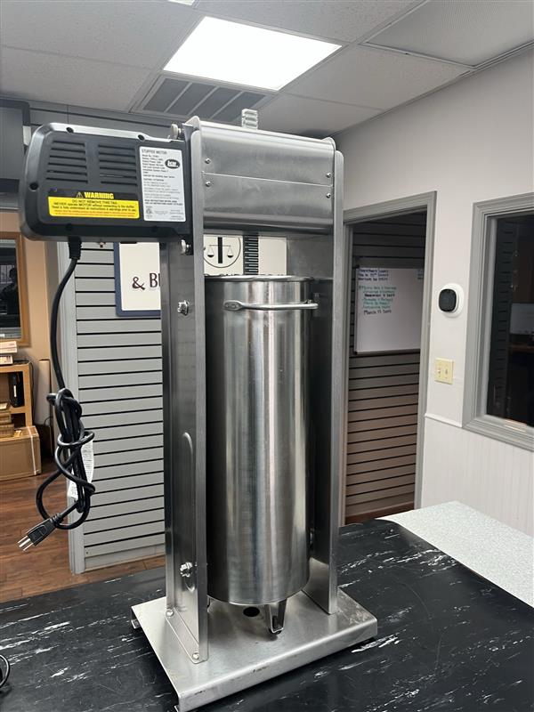 BigBite® Motorized 30lb Sausage Stuffer | LEM
