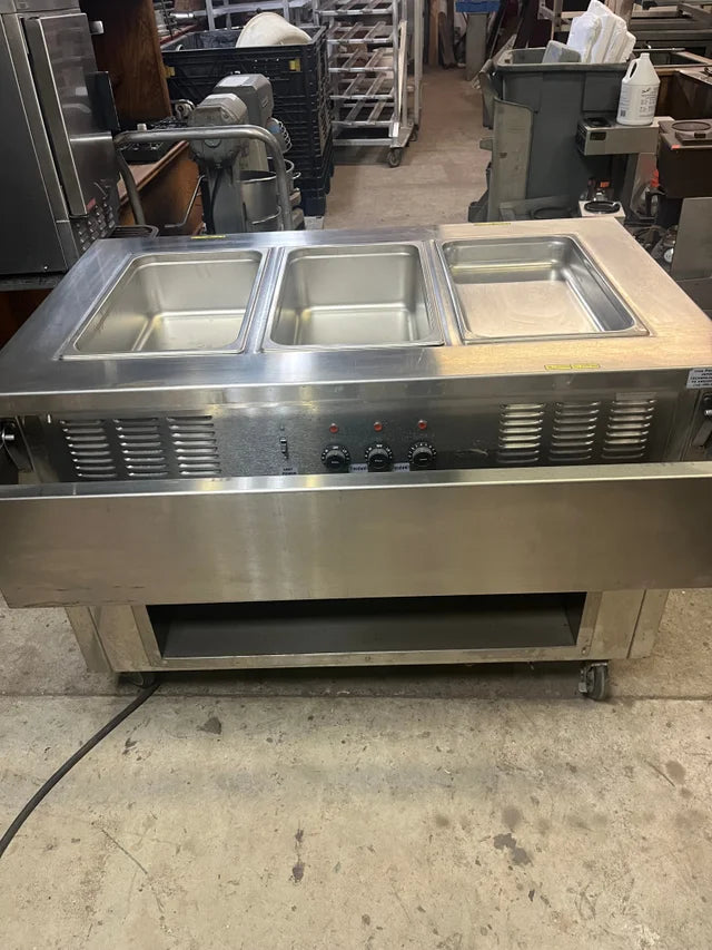 3-Well Hot Food Serving Station | Delfield