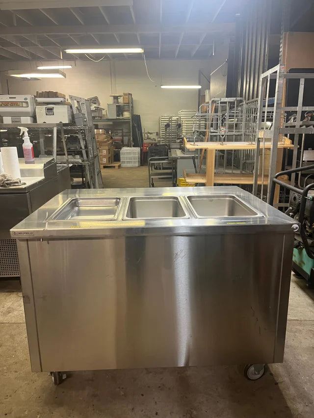 3-Well Hot Food Serving Station | Delfield