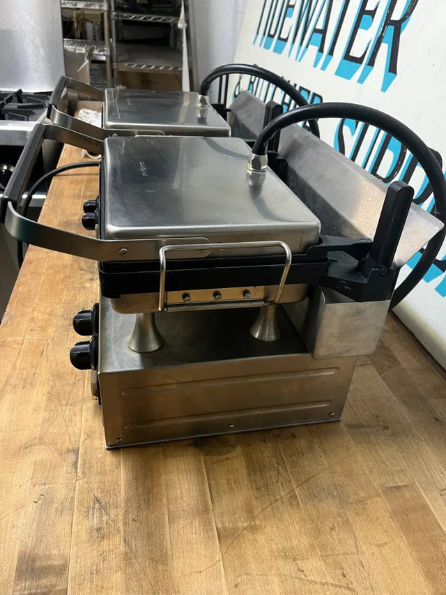 2-Section Commercial Panini Grill | Silesia