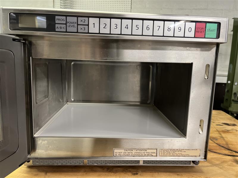 Commercial Microwave | Panasonic
